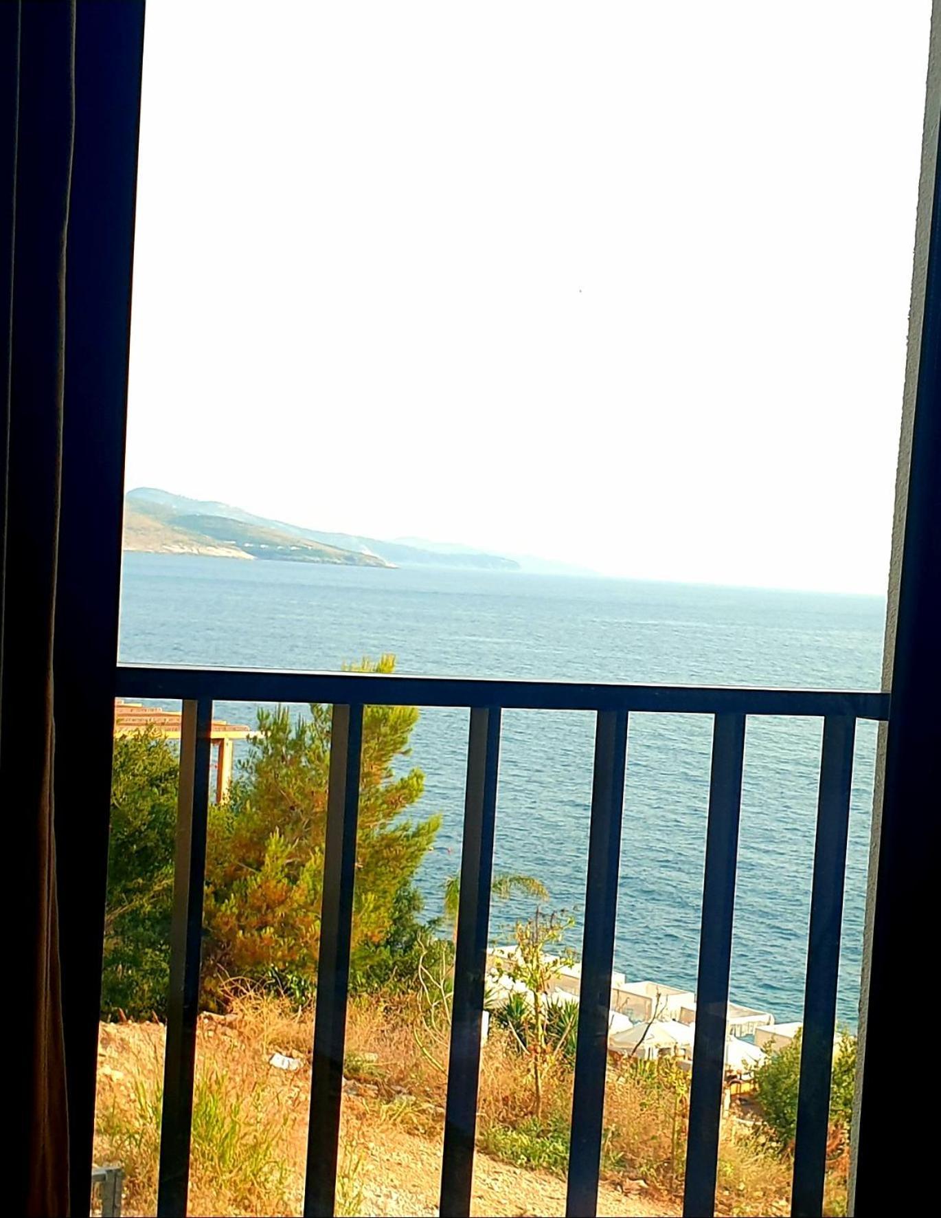 2F Saranda Apartment Exterior photo